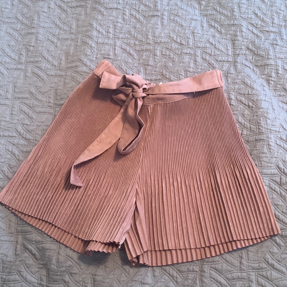 ZARA SUEDE PLEATED SHORTS